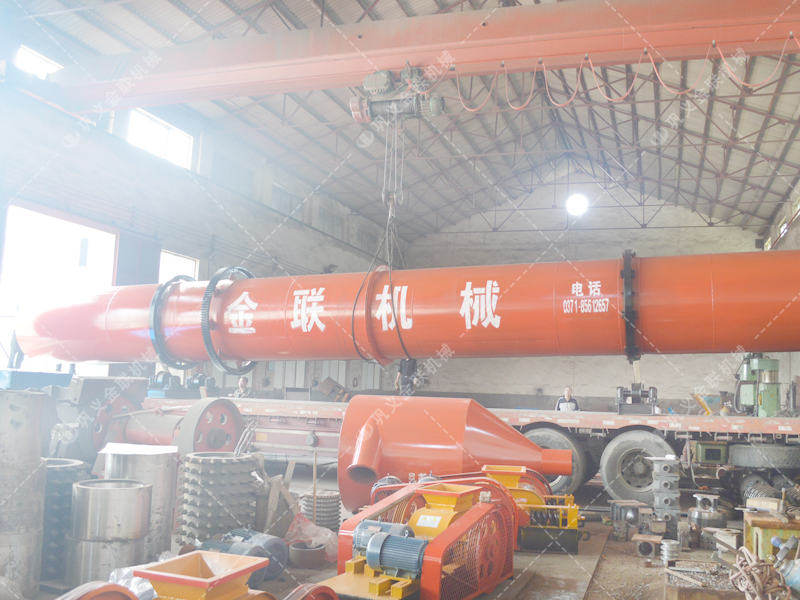 两台小型对辊机和烘干机发货图片_发往湖南永兴_破碎烘干铜渣